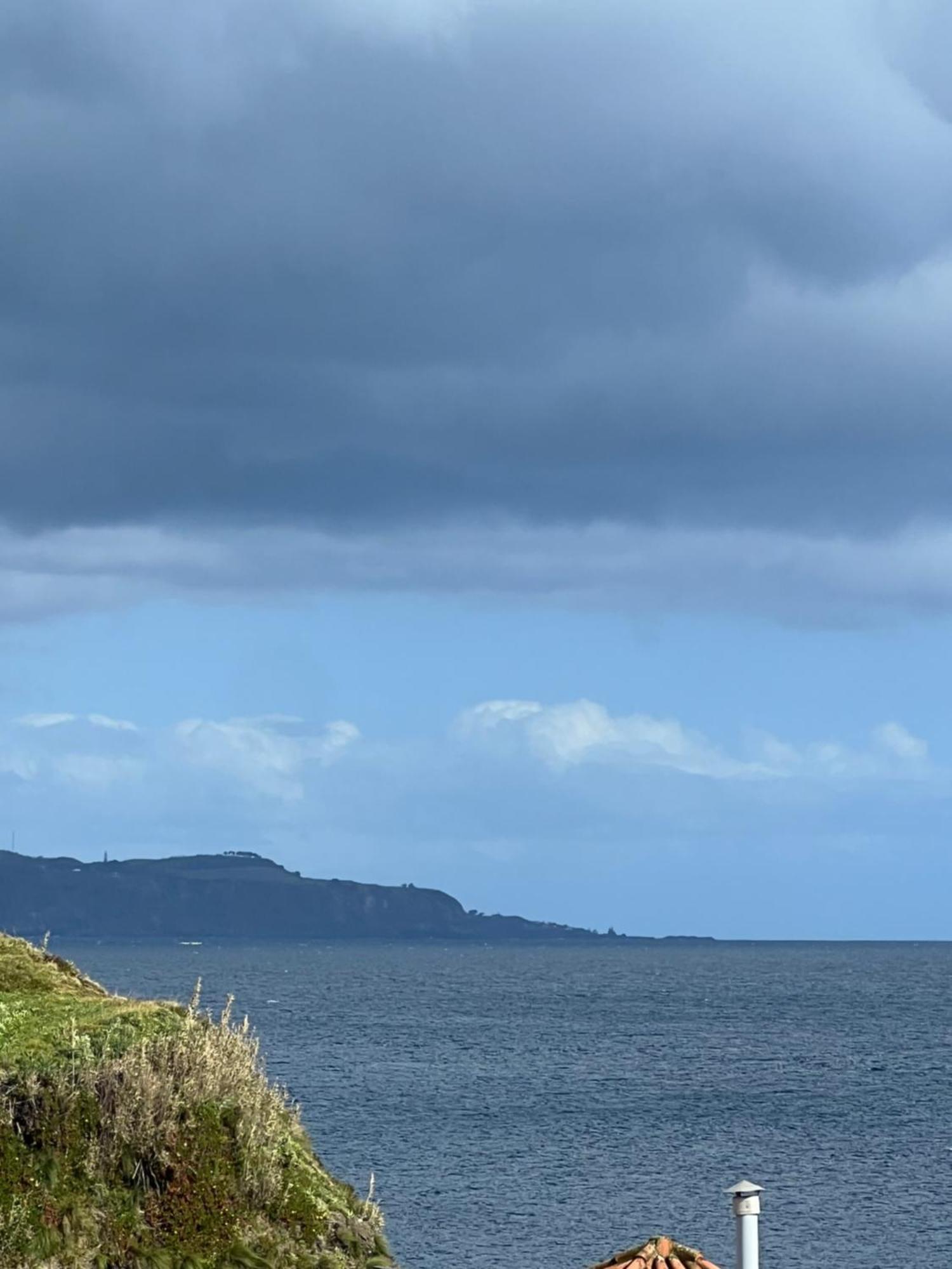 Casa A 2 Minutos A Pe De Piscina Natural Ponta Delgada المظهر الخارجي الصورة