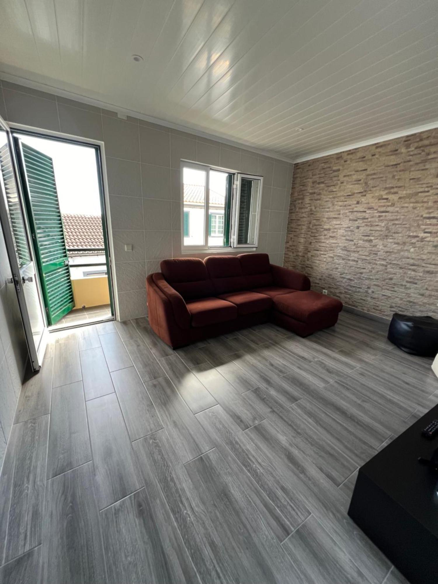 Casa A 2 Minutos A Pe De Piscina Natural Ponta Delgada المظهر الخارجي الصورة